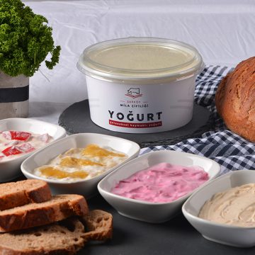 Geleneksel Kaymaklı Yoğurt